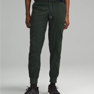 Lululemon Dance Studio Mid-Rise Jogger
Full Length
